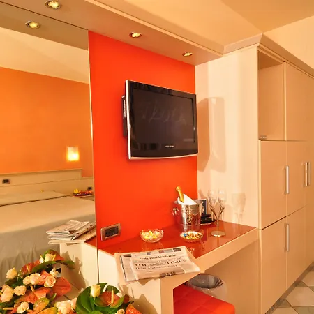 Elena 4* Tortoreto