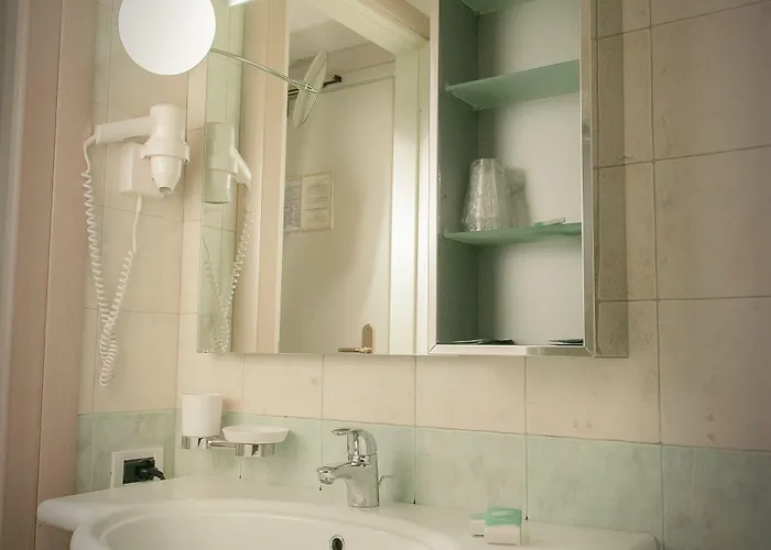 Elena Hotell Tortoreto